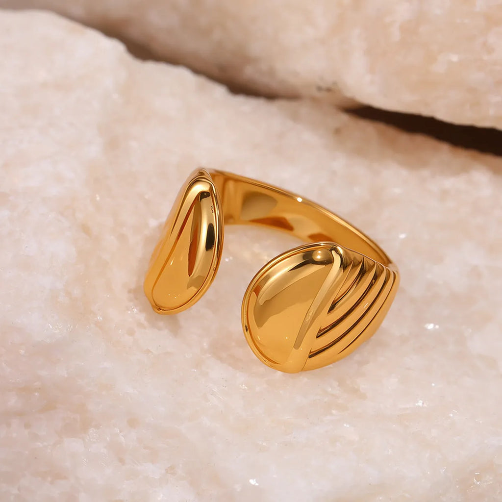Stainless steel geometry pattern flower ring with open design for women in affordable luxury style