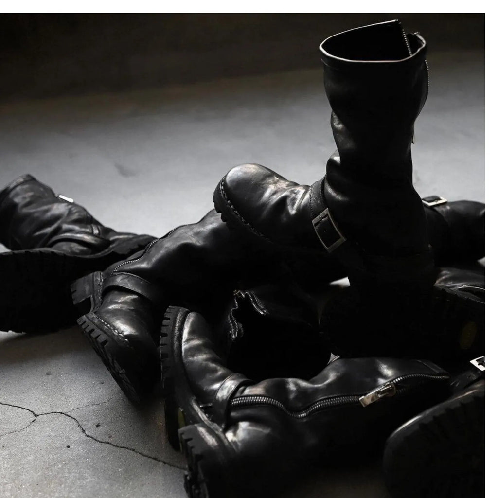 Men's dark style retro Martin boots with zipper closure and round toe in black colour options