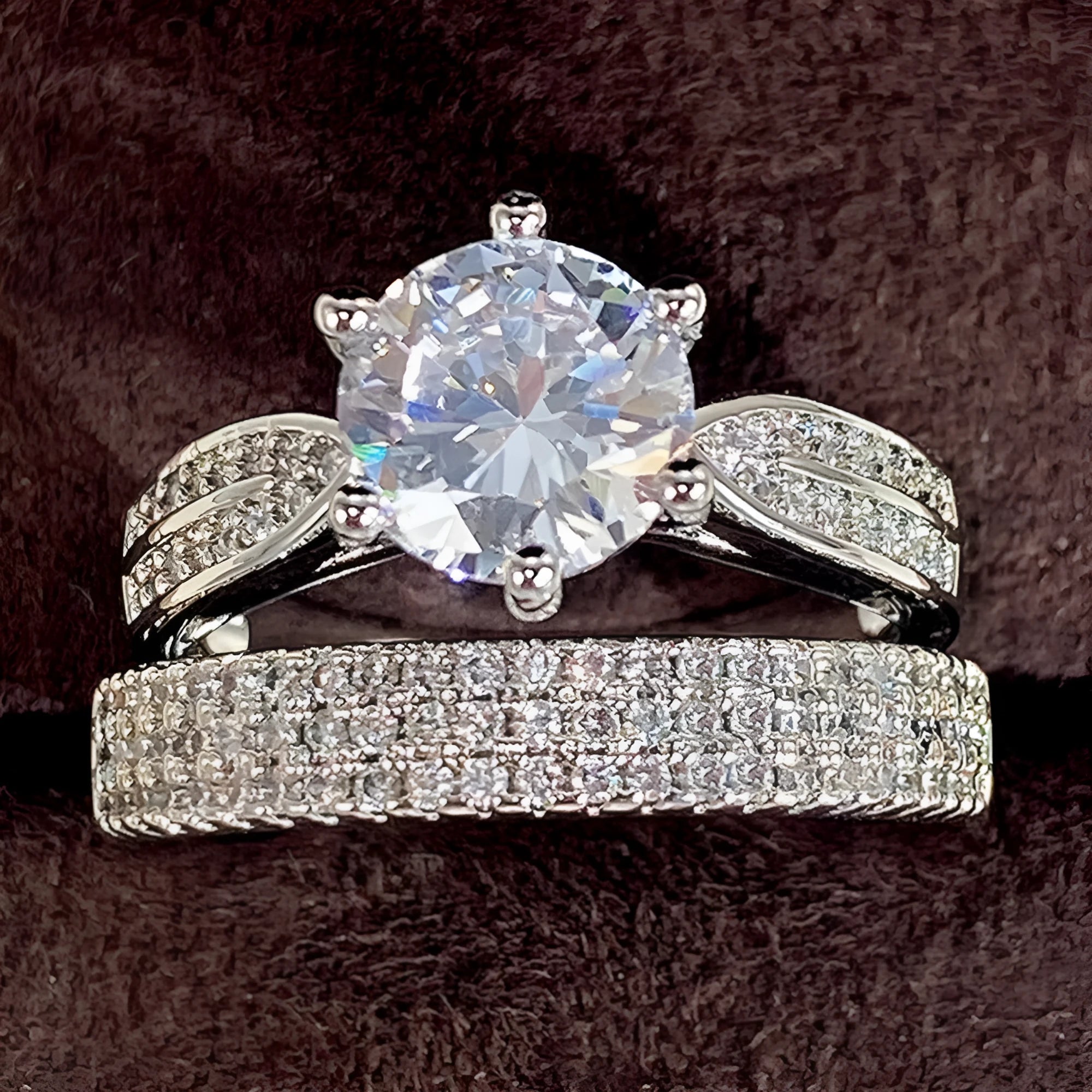 White gold colour alloy geometric wedding ring bracelet on a size chart.