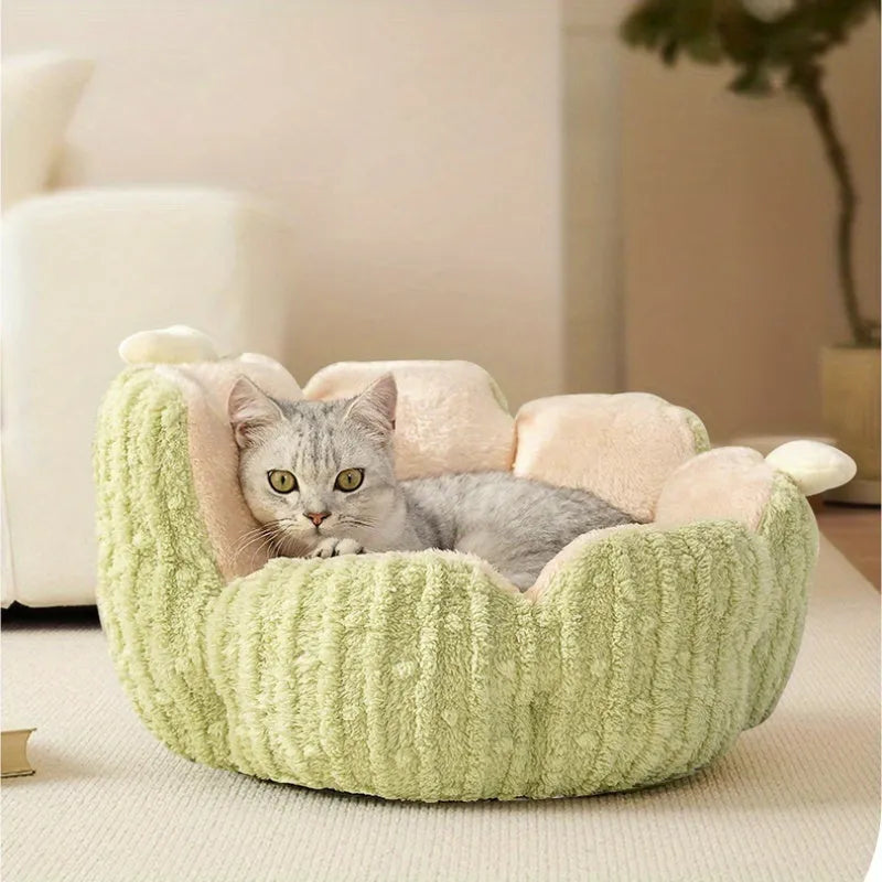 Green cactus-shaped fabric cat litter kennel pet bed with enclosed design for indoor use