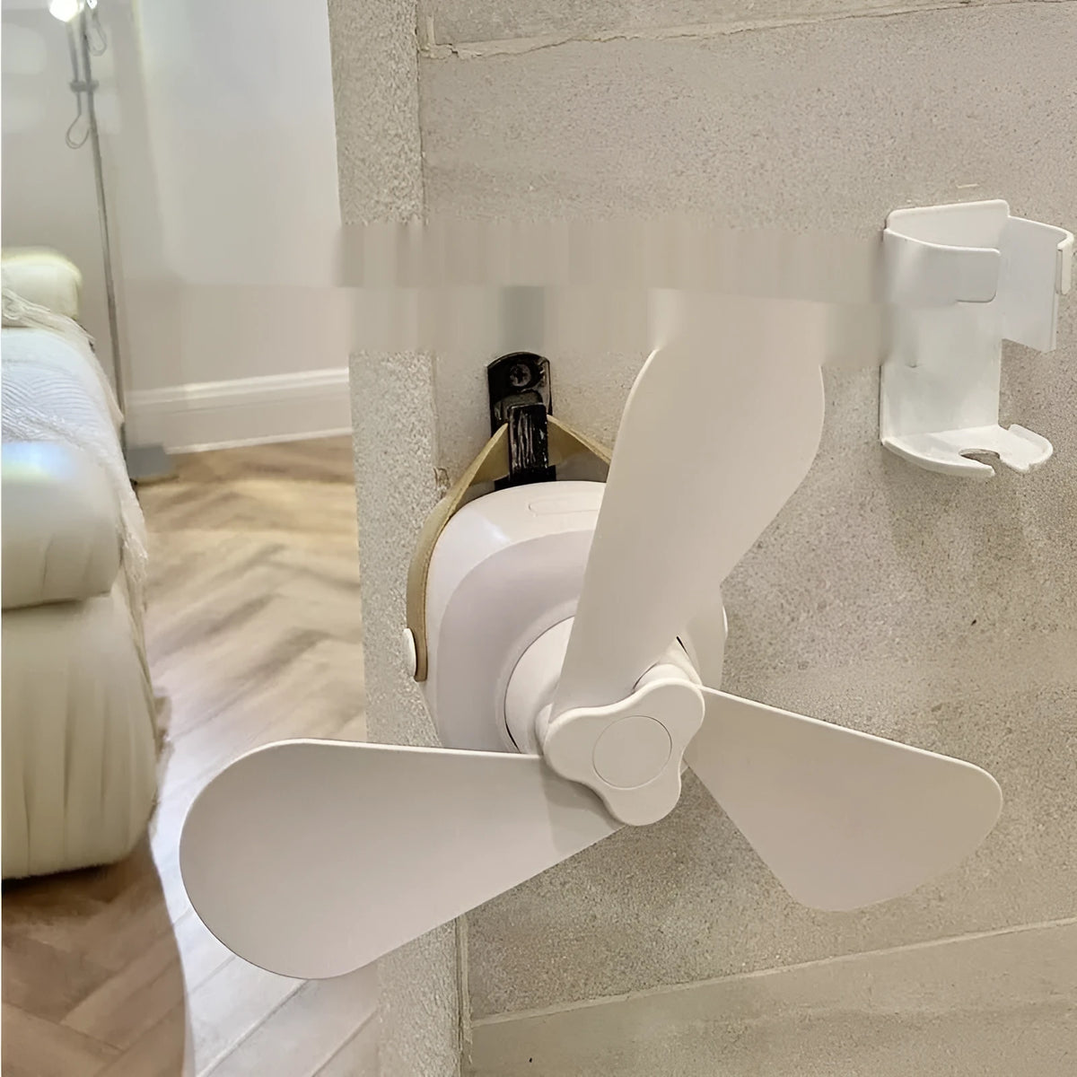 USB hanging fan 18x18x8cm with remote control, 3m line, for bathroom use