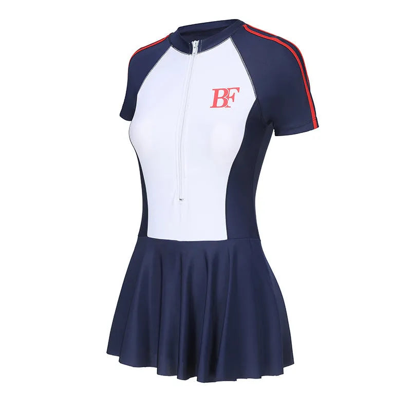 Ladies conservative one-piece swimsuit with colour-matching pattern for sports