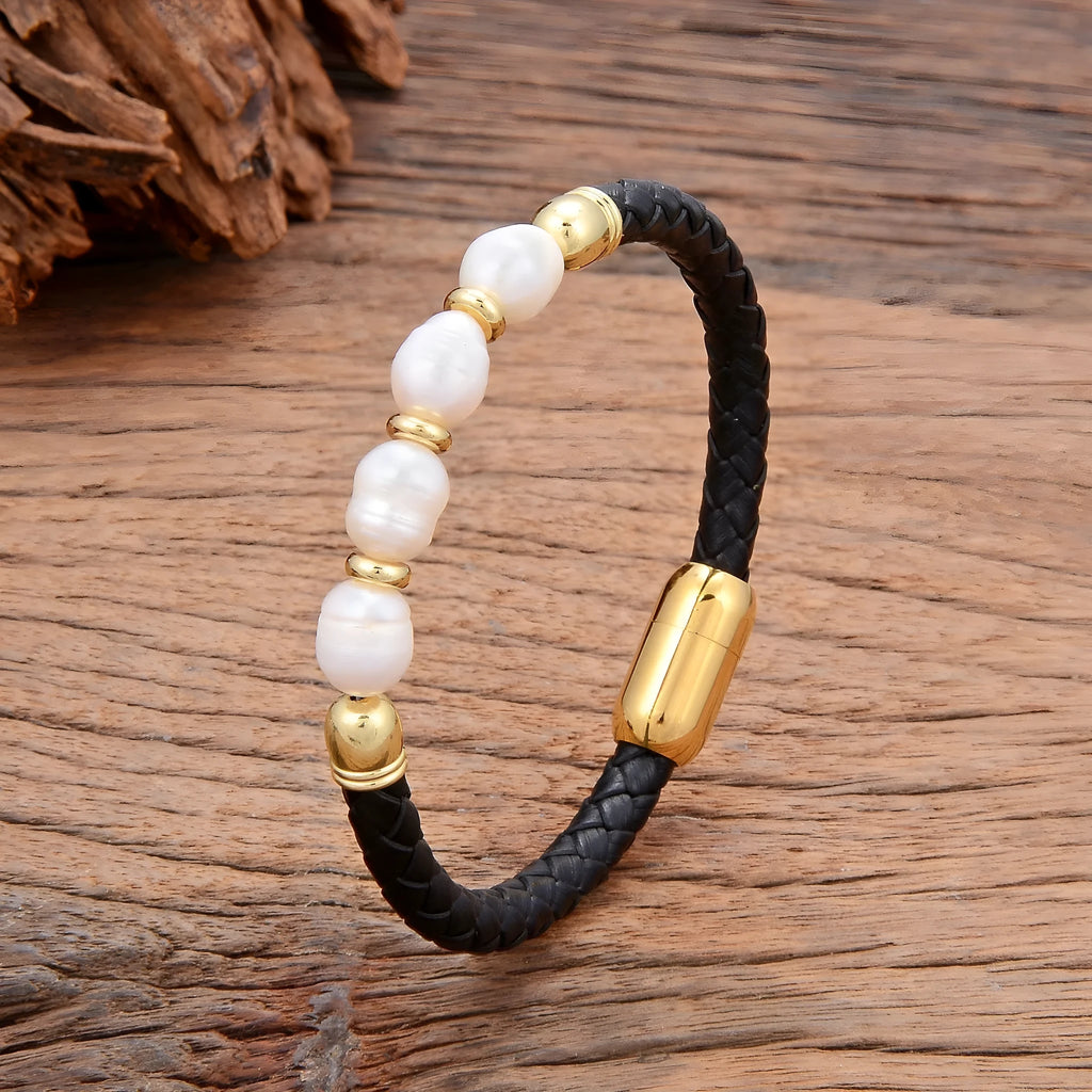 Handmade leather bracelet with irregular pearls in Korean style unisex design