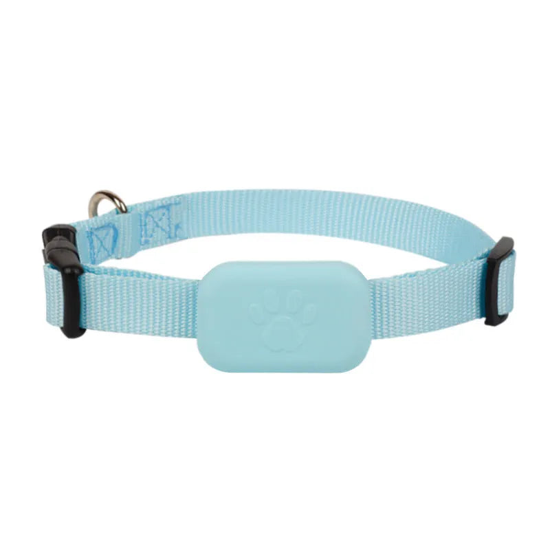 Black adjustable pet collar with integrated Bluetooth tracker for cats and puppies, shown with size adjustment.