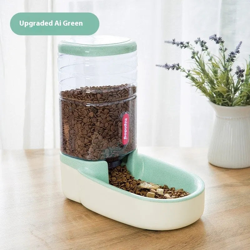 Automatic pet drinker with 3.8L capacity in blue, green, grey, or pink colours for dogs and cats
