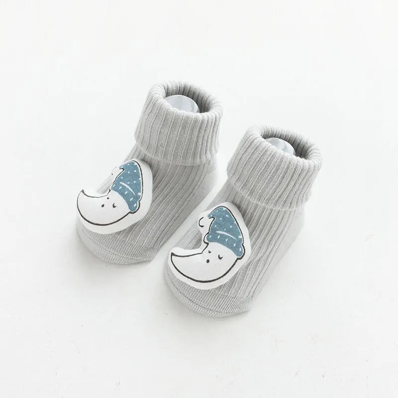Baby socks with anti-slip dispensing glue in combed cotton, shown in multiple colours including blue bear print and pink cat.
