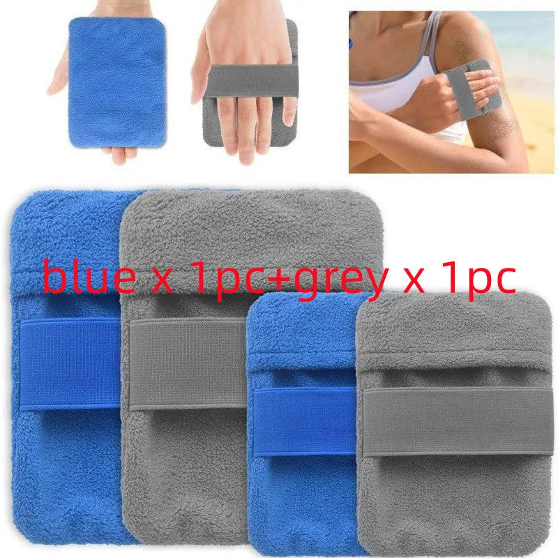 Reusable beach sand remover towel made of coral fleece in blue colour showing size 14x12cm