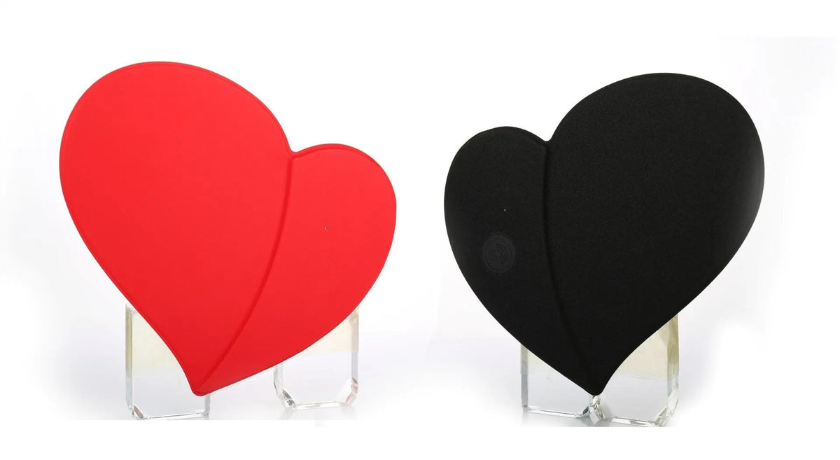 Heart-shaped leather wireless charging mouse pad in red or black with Micro 5-pin cable