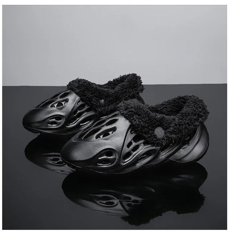 Children's cotton hole shoes in black cotton, EVA upper, slip-on design, side view