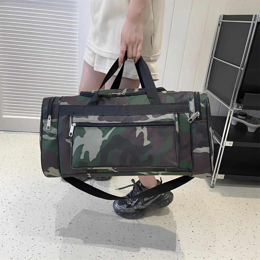 Camouflage pattern luggage bag with waterproof fabric construction and 20L capacity