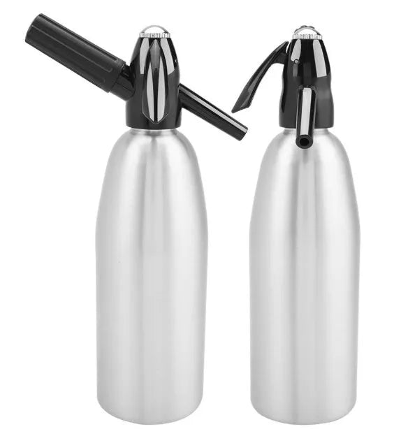 Portable 1L aluminium soda maker in silver with pressure regulator and safe cover, approx. 9.5 x 24.5 x 33.5cm