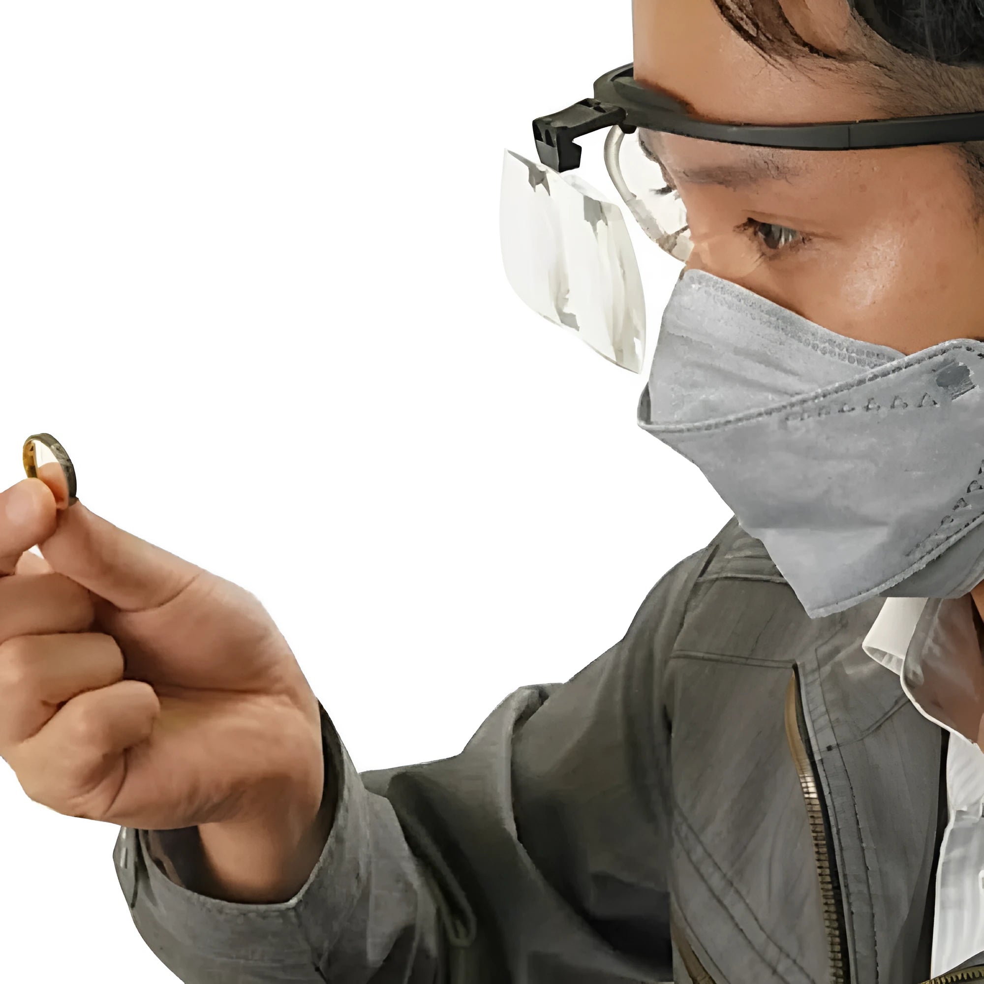 Head-mounted magnifying glass with large lenses on a black TR90 frame, shown with adjustable nose pad.