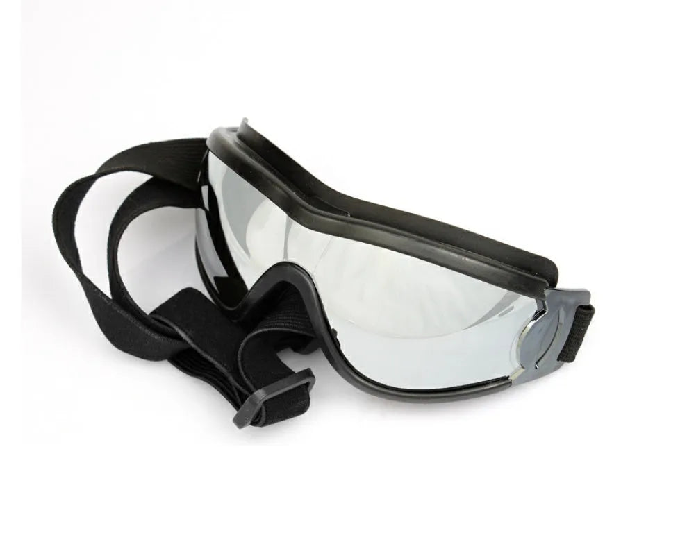 Black dog goggles with PC lens and PVC frame, one size for large dogs, waterproof and windproof.