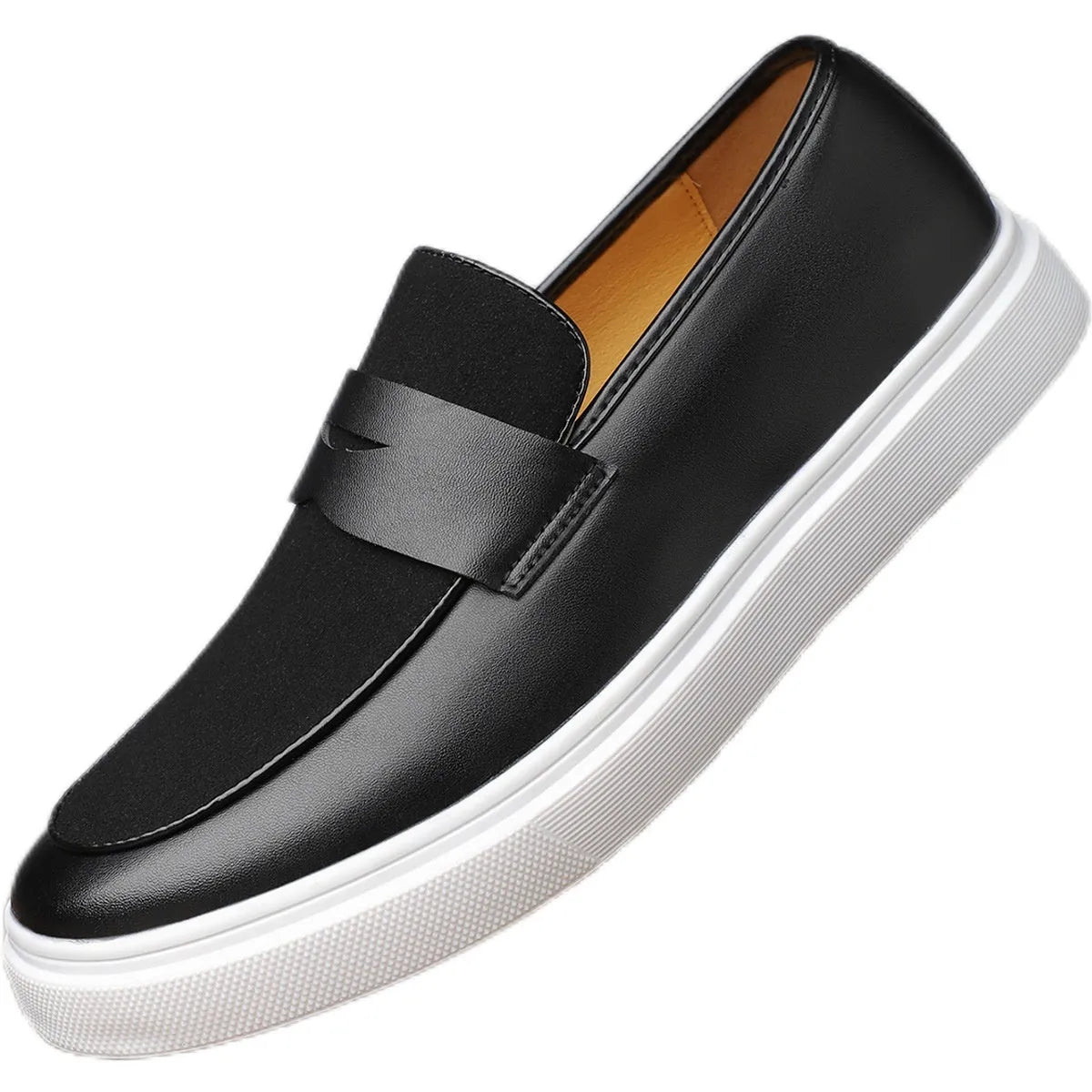 Men's black slip-on gommino loafers with tassel decoration and round toe