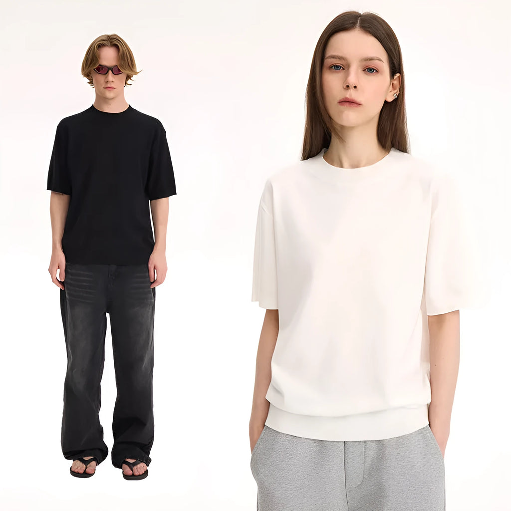 Fanio solid colour velvet short-sleeved T-shirt in black, grey, or off white.