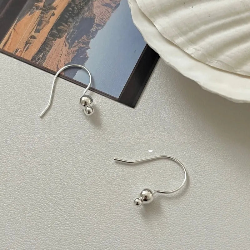 925 silver ballpoint earrings with geometric sphere shape in silver colour