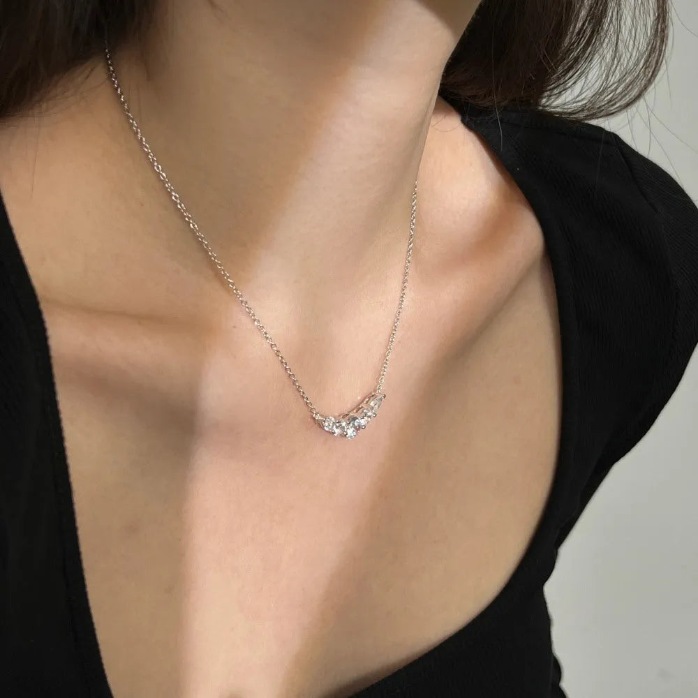 925 silver zircon inlaid women's necklace platinum colour with diamond treatment on white background