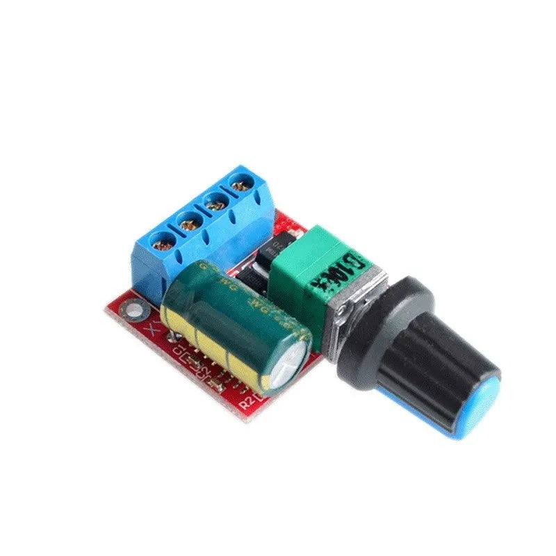 PWM DC motor speed controller with adjustment knob, compact 30mm x 26mm dimensions for 5V-35V operation