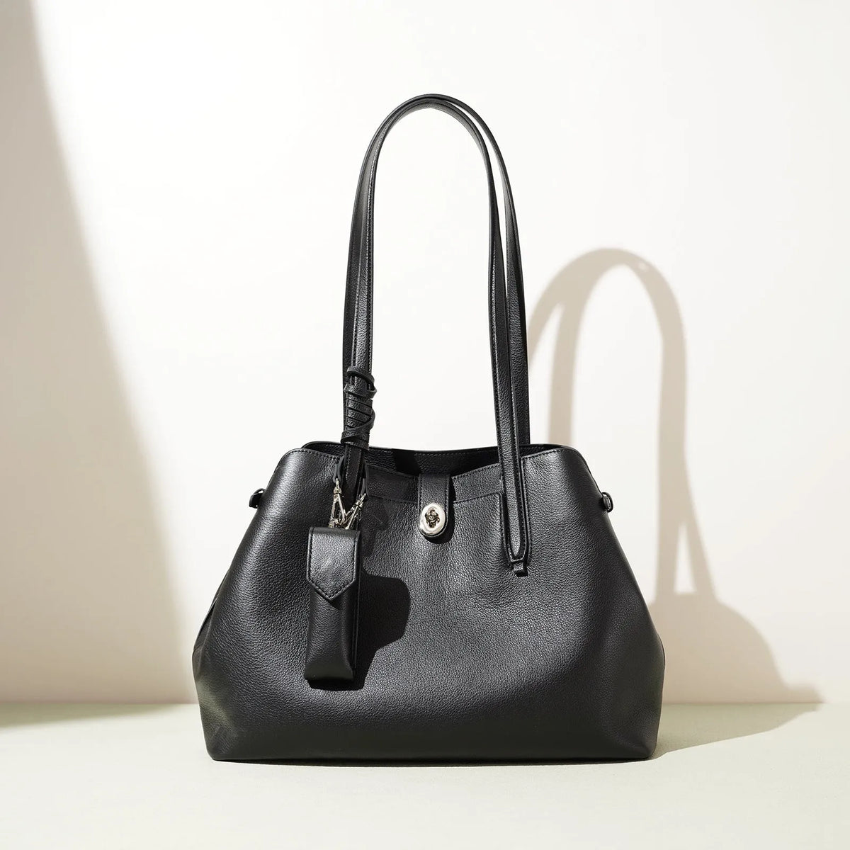 Large capacity genuine leather bucket bag for women in elephant grey or black with top grain cowhide and inner pockets