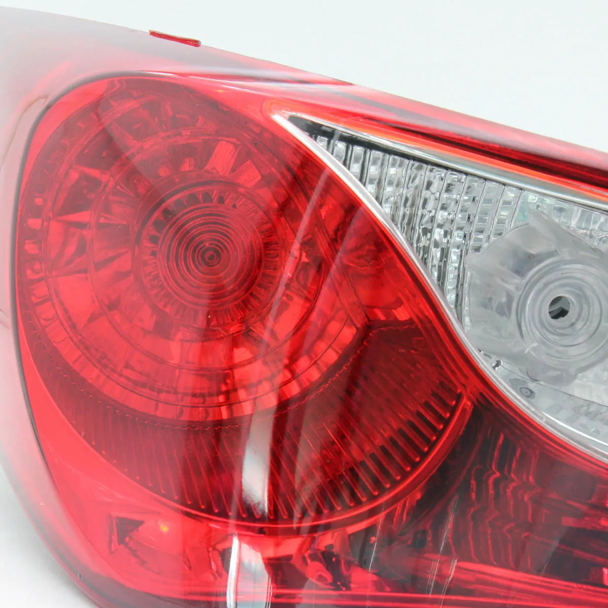 Left-side car taillight assembly for Hyundai Sonata 2011-2014 models with LED light source