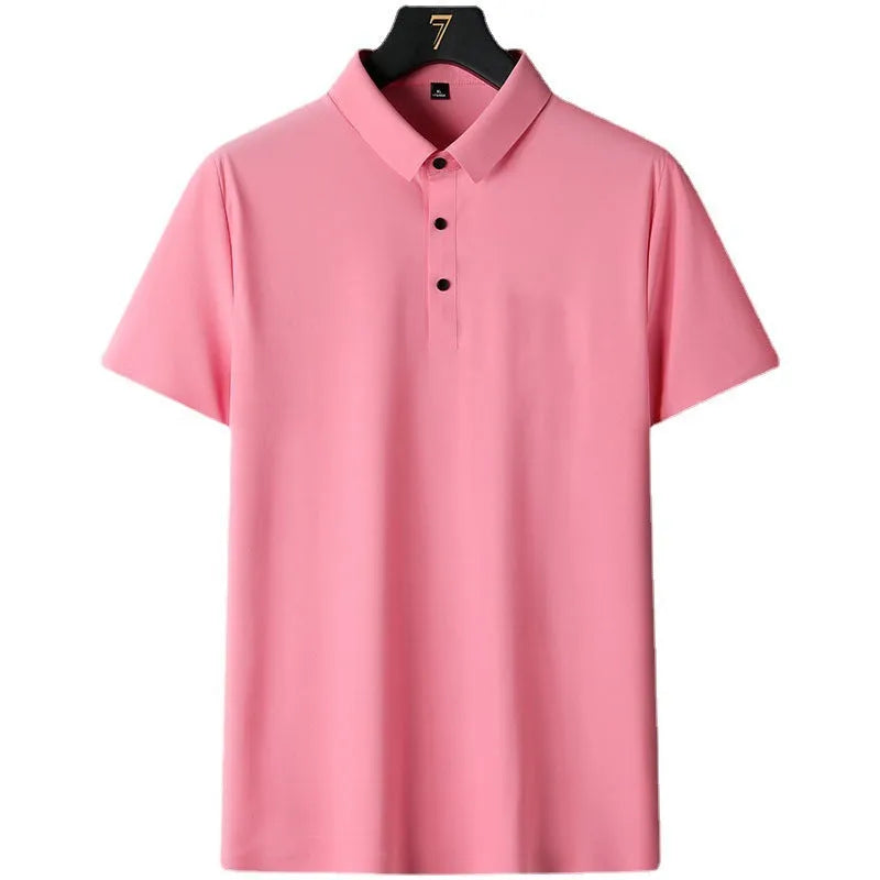 Man wearing a solid colour short-sleeve non-ironing business casual shirt in nylon fabric.