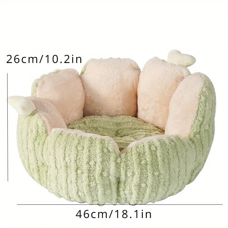 Green cactus-shaped fabric cat litter kennel pet bed with enclosed design for indoor use