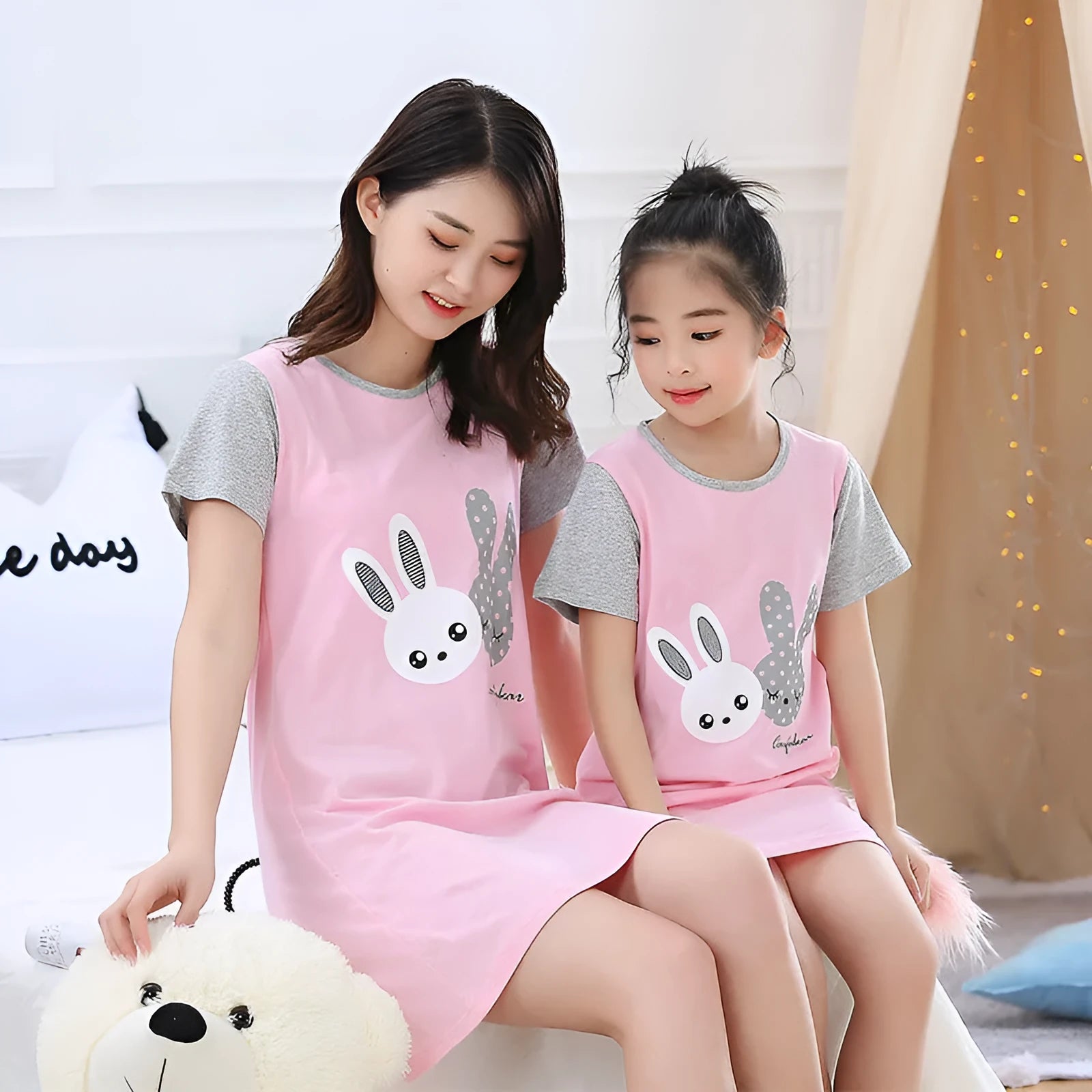 Children's purified cotton short sleeve nightdress for girls, summer sweet cartoon print, pink strawberry colour, size 120cm