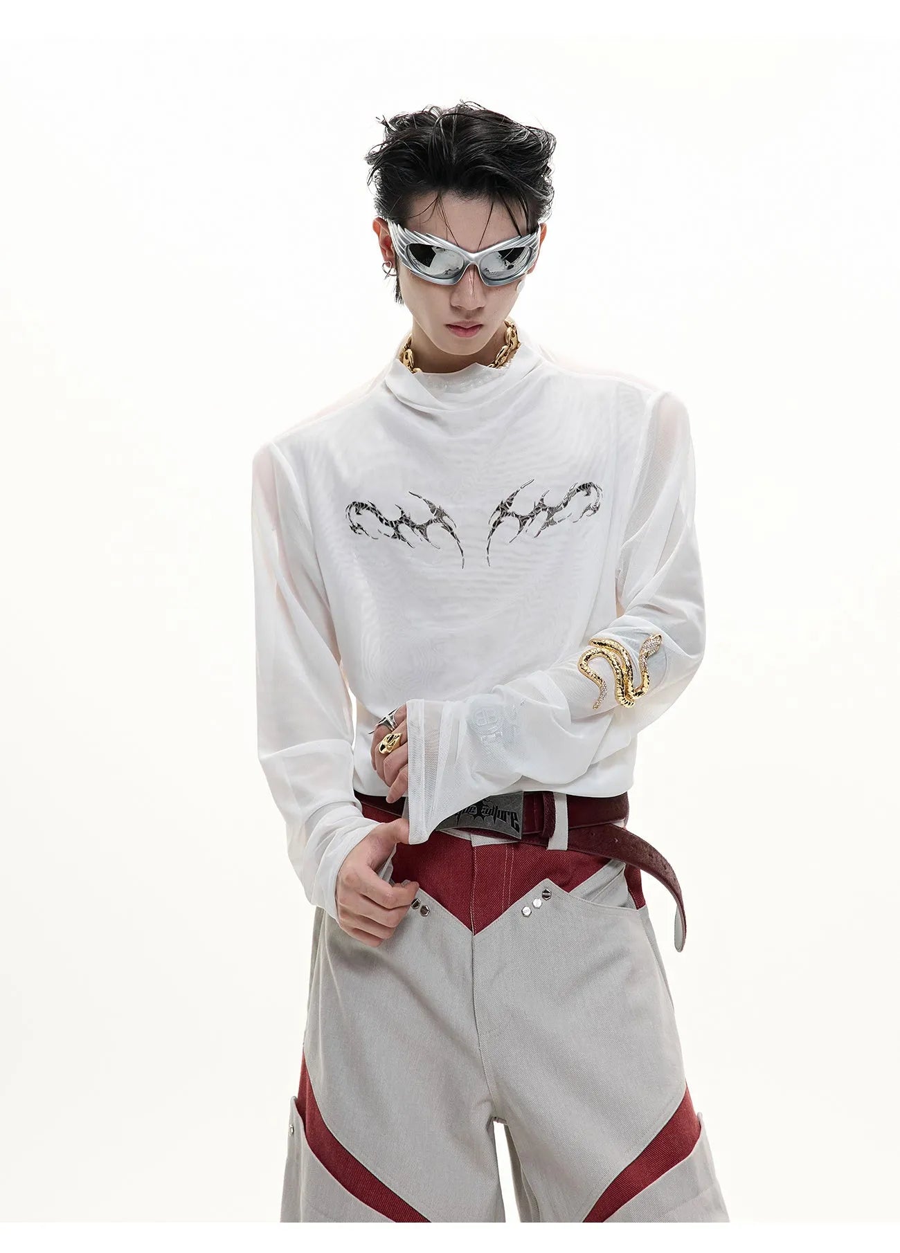 Slim fit long sleeve mesh shirt in black or white with ice-feel polyester and spandex fabric