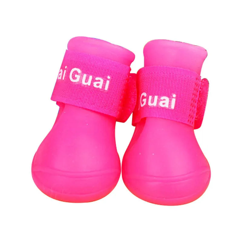 Soft silicone pet rain boots in six colours for dogs, non-slip and wear-resistant