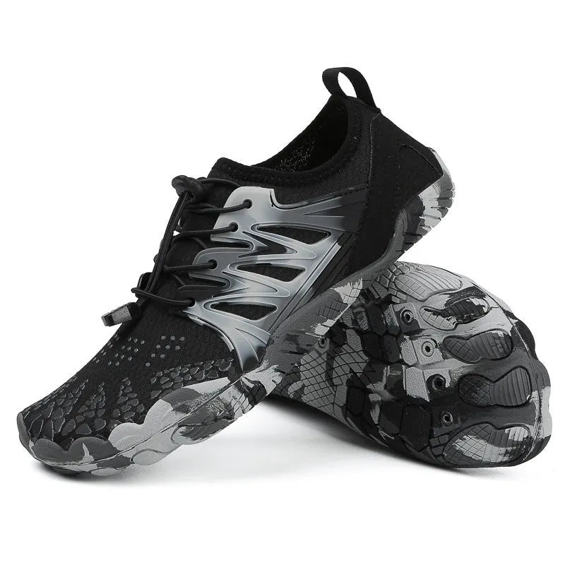 Unisex quick-drying mesh wading shoes with lace-up front and non-slip rubber sole.