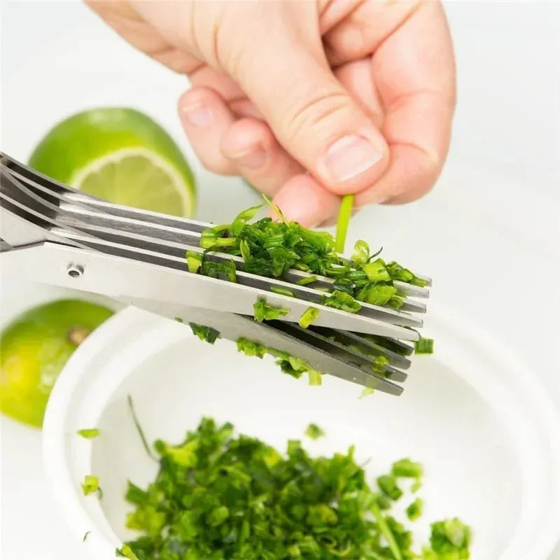 Green stainless steel multi-layer kitchen scissors for cutting onions, herbs and nori