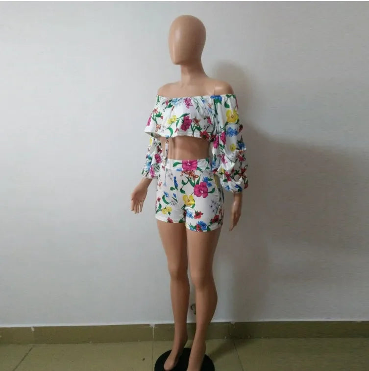 Multicolour digital print two-piece set with a pile sleeve top and matching shorts