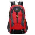 Outdoor climbing bag in nylon with dimensions 31x18x52cm and internal computer compartment