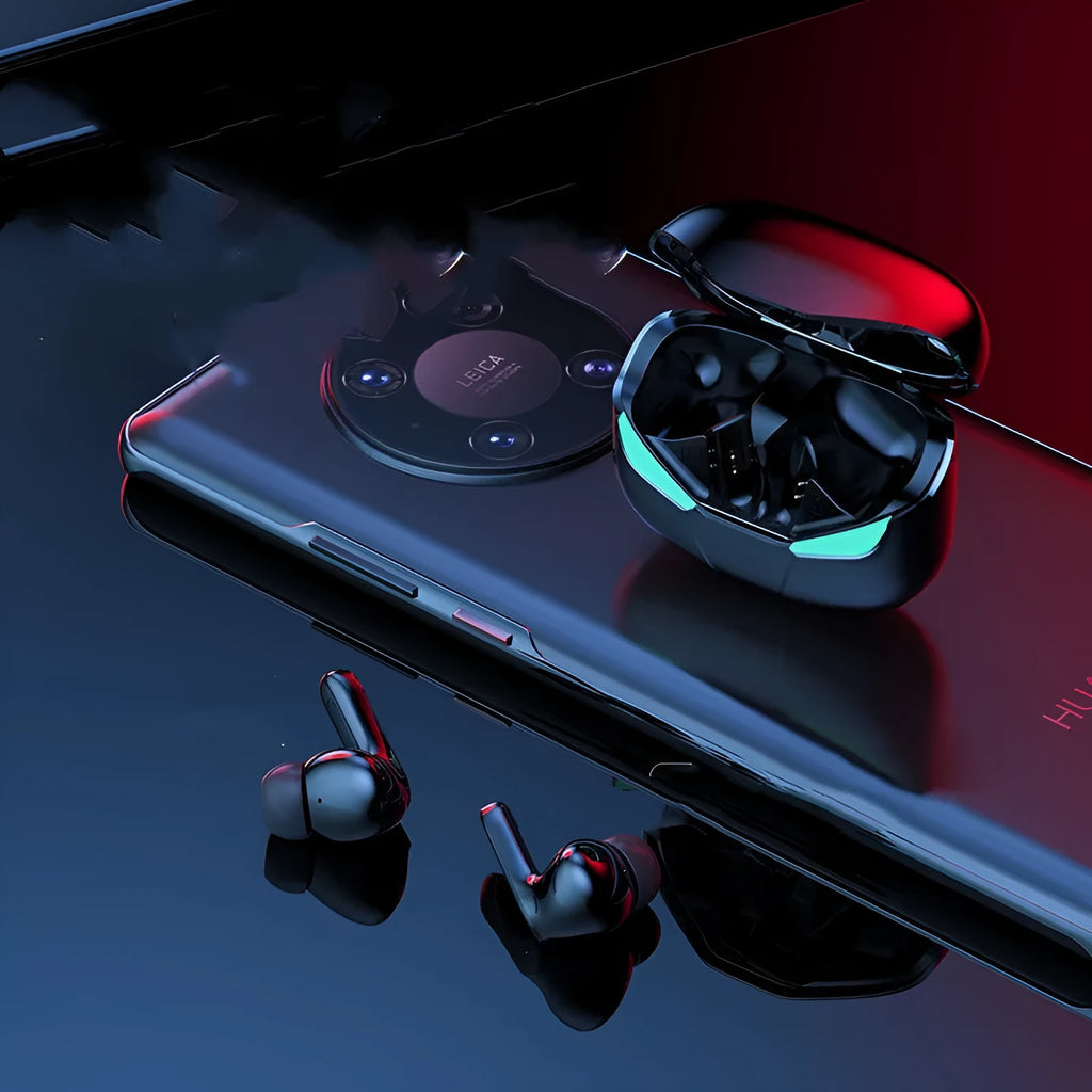 Wireless TWS in-ear sports headphones in black or white with bilateral stereo sound and charging case