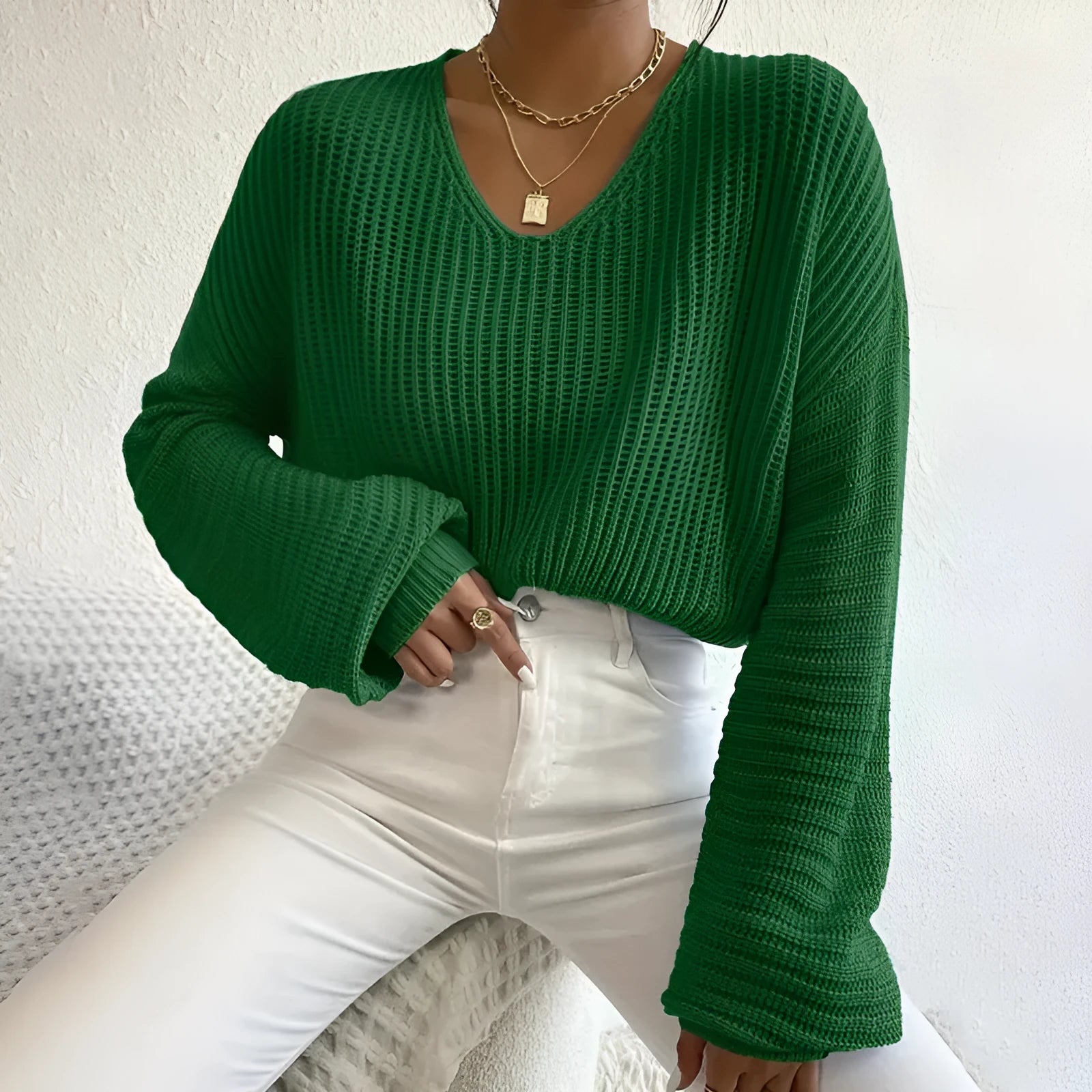 Solid colour long sleeve women's pullover top in a loose casual fit