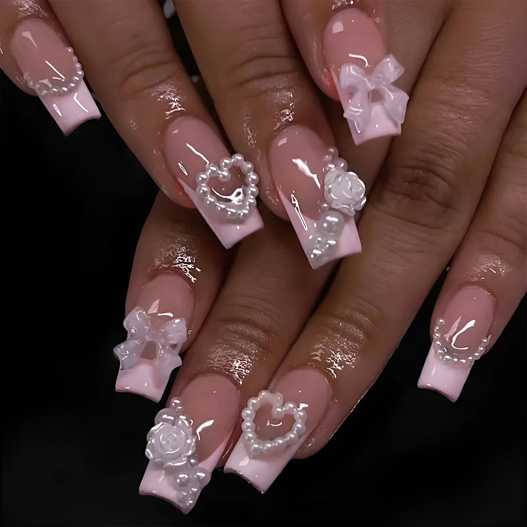French Love Pearl fake nails set showing 24 artificial nail stickers with love pattern