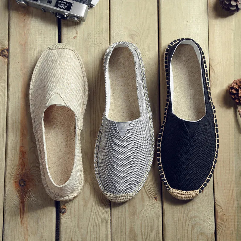 Men's solid colour canvas casual shoes with round toe in light brown.