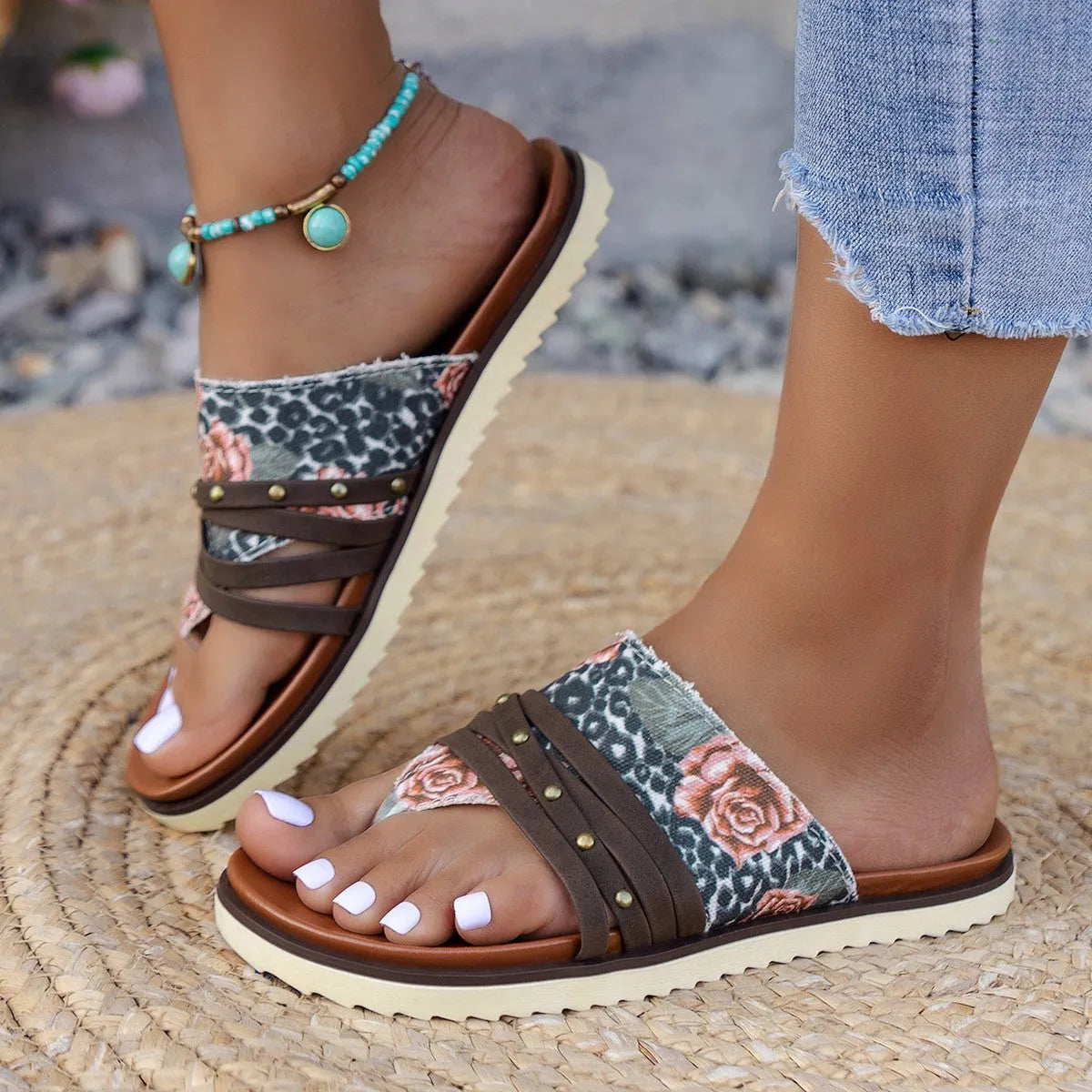 Casual flip-flops in candy colours with artificial PU upper and rubber sole, European sizes 36-43