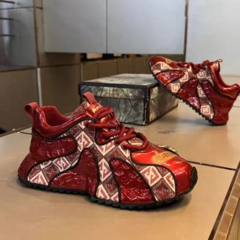 Men's platform trainers in scarlet colour with round toe and lace-up front
