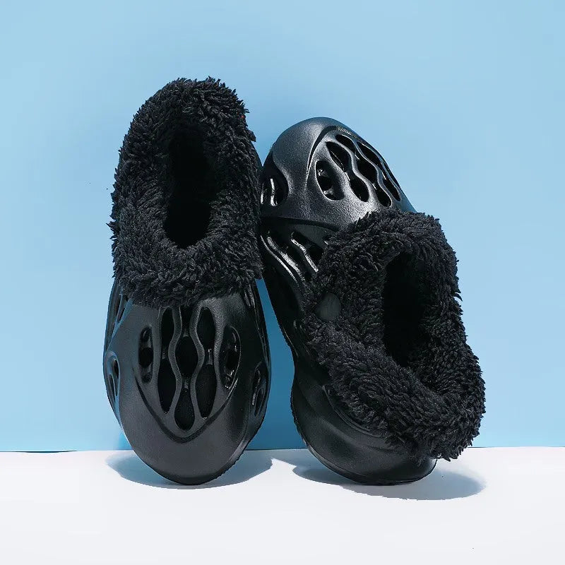 Children's cotton hole shoes in black cotton, EVA upper, slip-on design, side view