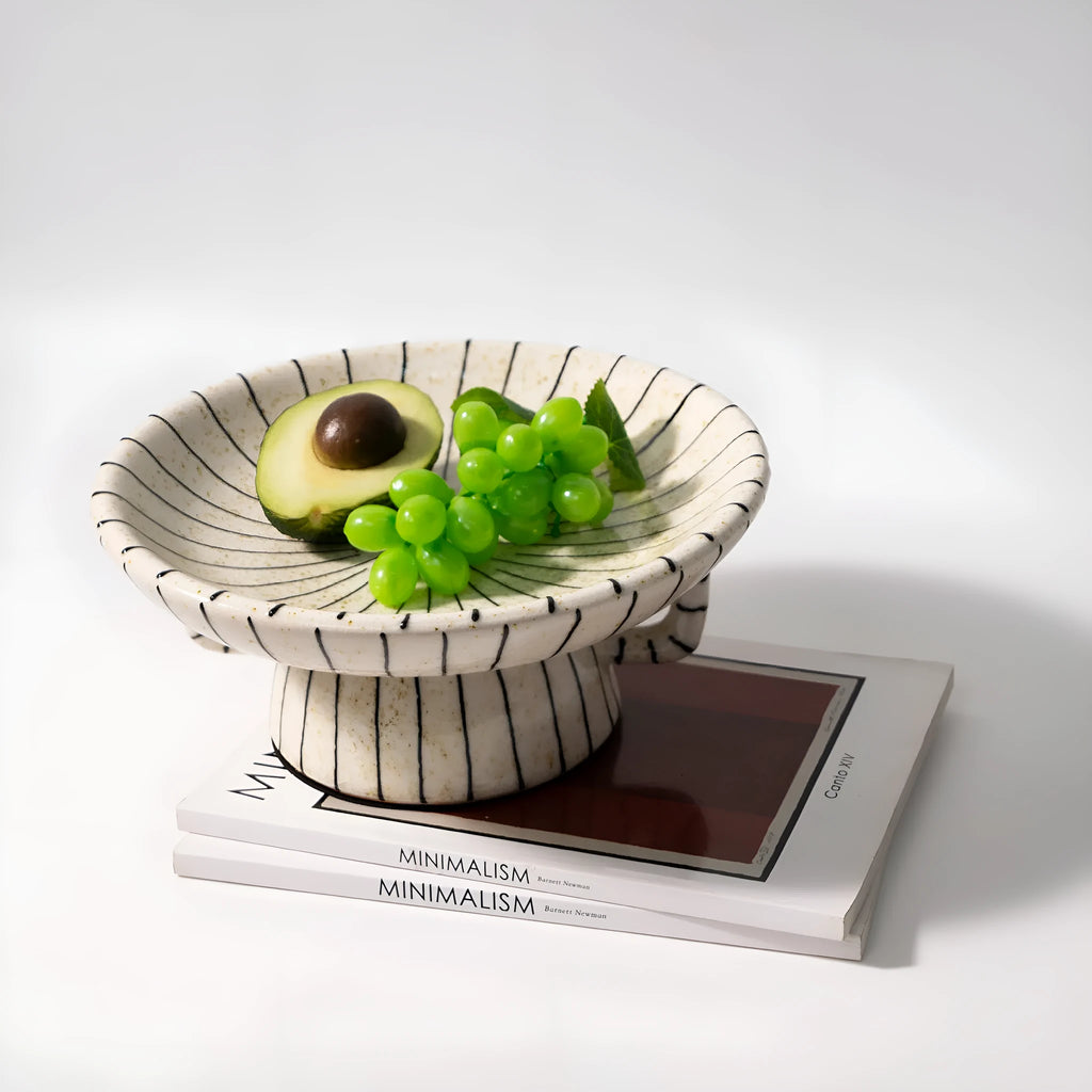 Retro black and white striped plastic resin dessert plate approximately 20-24cm diameter