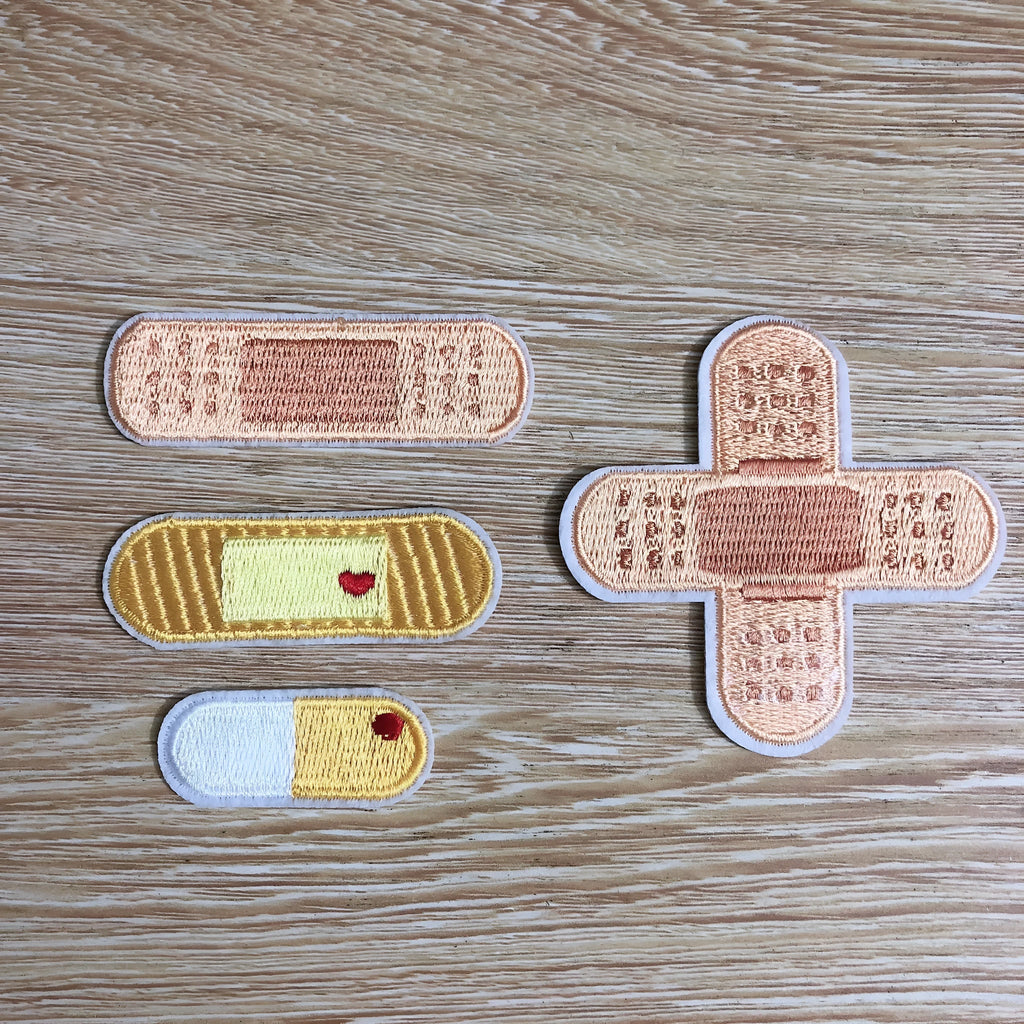 Computer embroidered patch badges with full embroidery on cloth backing, 10 pieces for clothing decoration