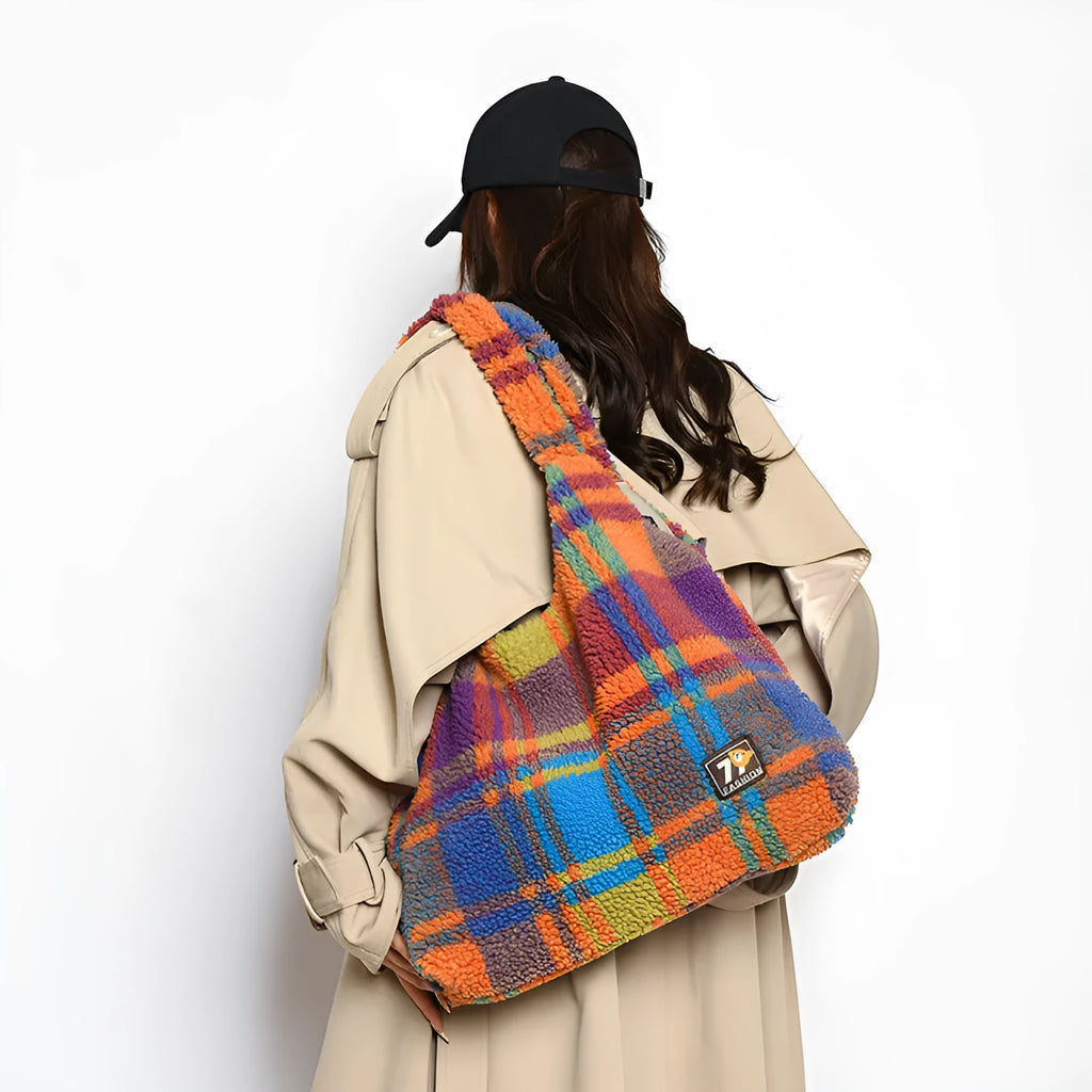 Women's plaid shoulder crossbody tote bag in soft plush material with 40x44x9cm dimensions