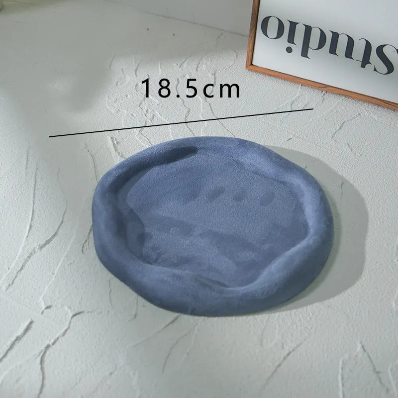 Flannel jewellery display stand in light blue with gypsum base showing 15cm round plate