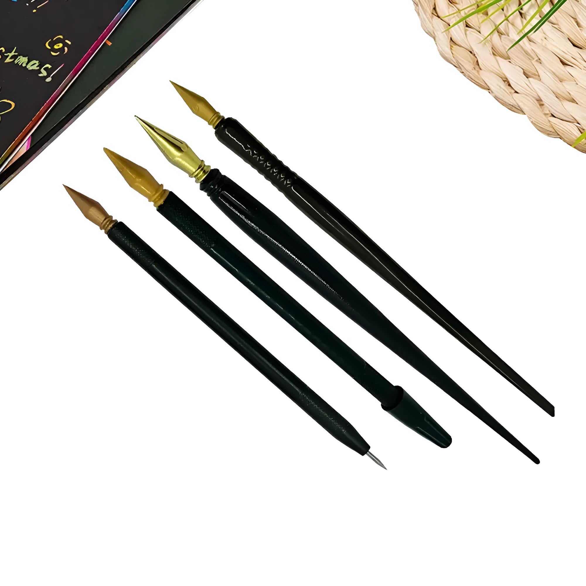 A single PS plastic scratch pen tool for children's scratch art drawing activities.