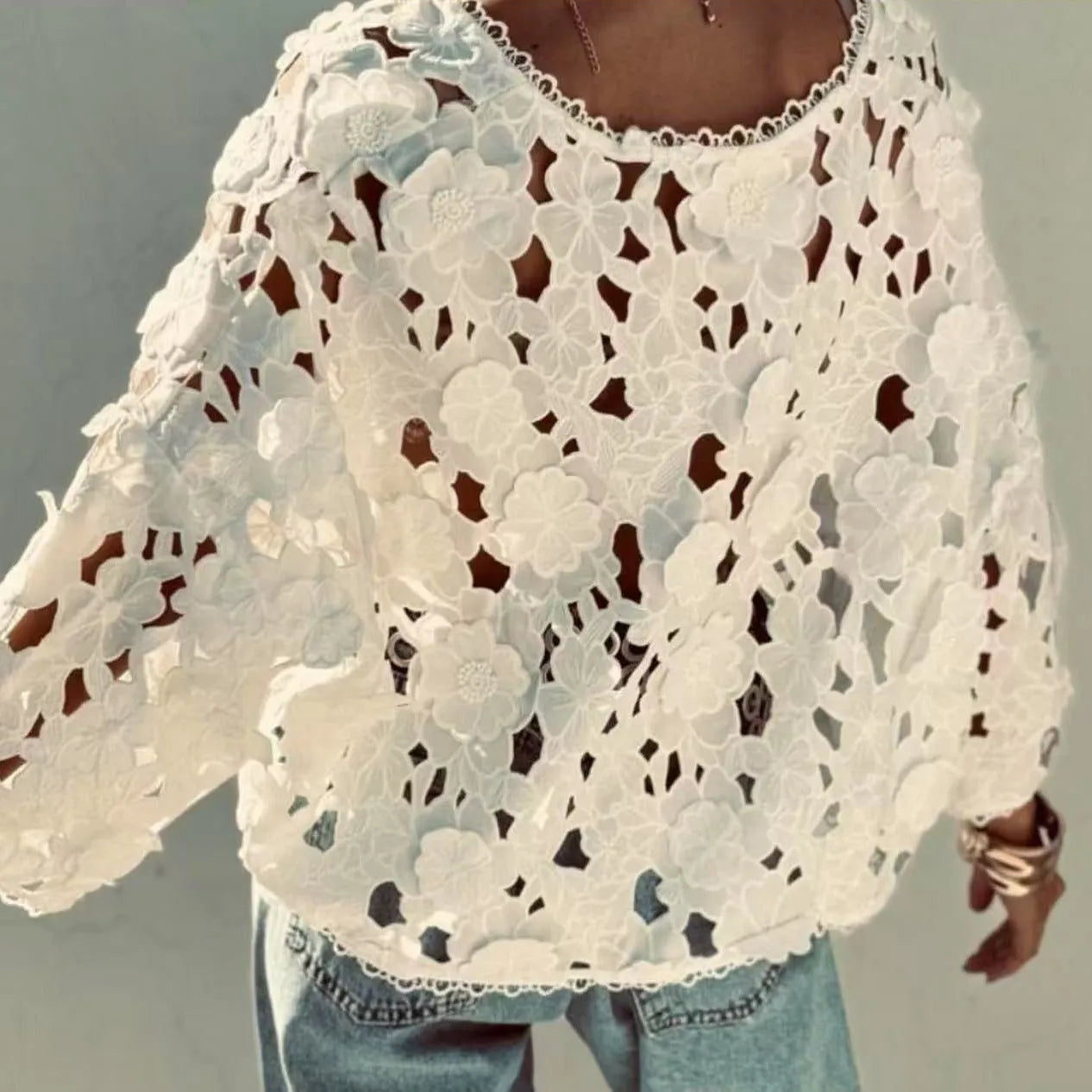 White lace V-neck cardigan with three-dimensional floral decoration and long sleeves