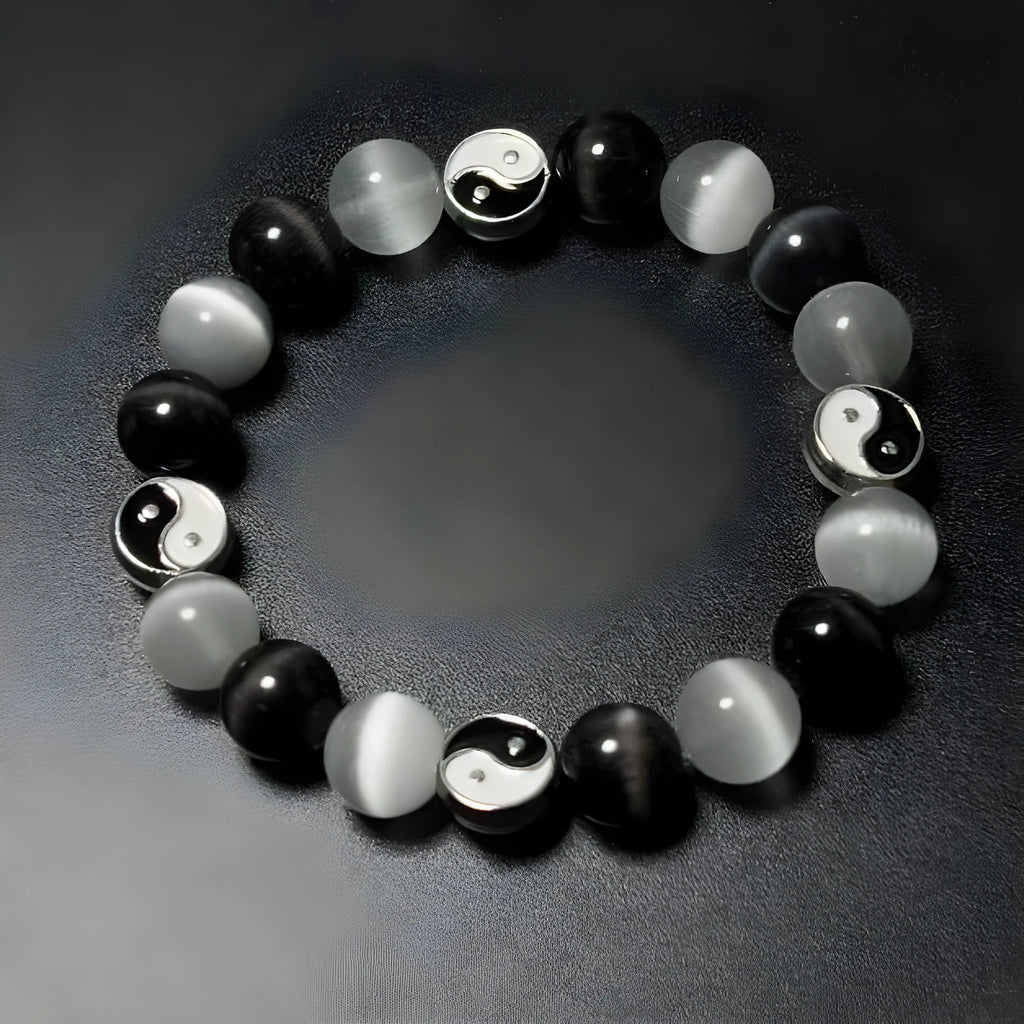 Natural opal agate Chinese Tai Chi beaded bracelet with 10mm polished stone beads and black agate details