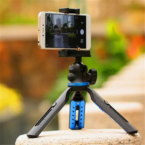 Black desktop phone tripod compatible with Apple iPhone and Huawei P30 models