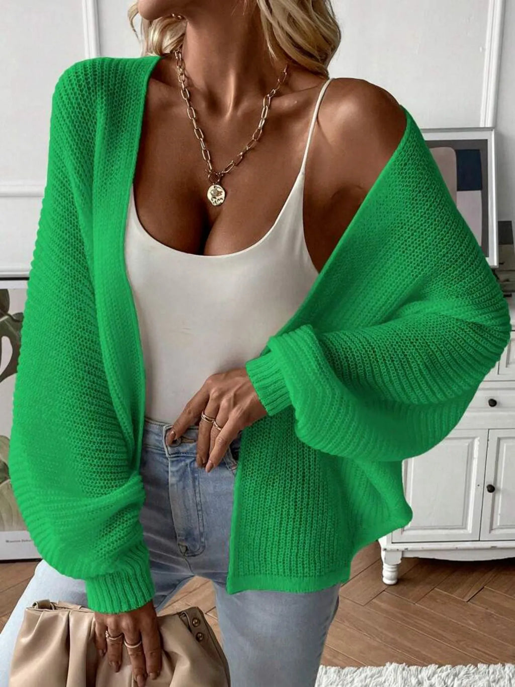 Women's batwing sleeve cardigan in solid colour with loose fit and contemporary design