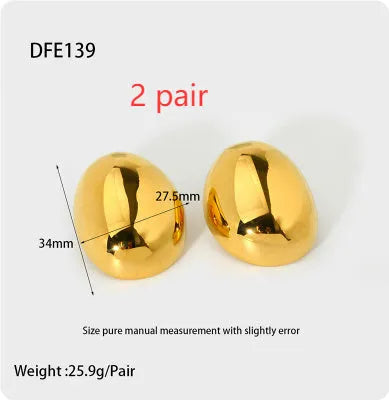 Geometric line design stainless steel ear studs with a glazed electroplated finish in colour DFE139.